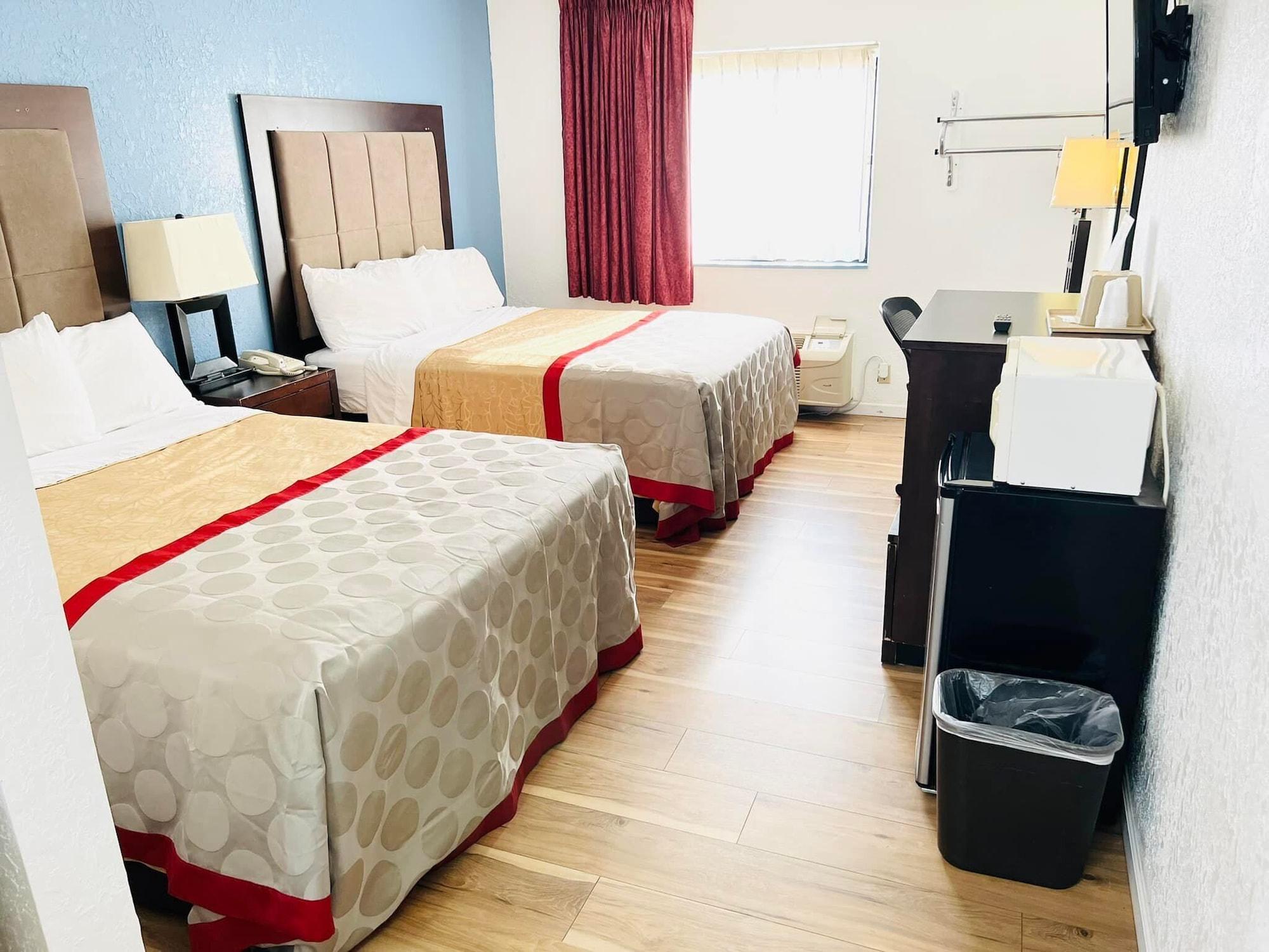 Super 8 By Wyndham Fort Scott Экстерьер фото